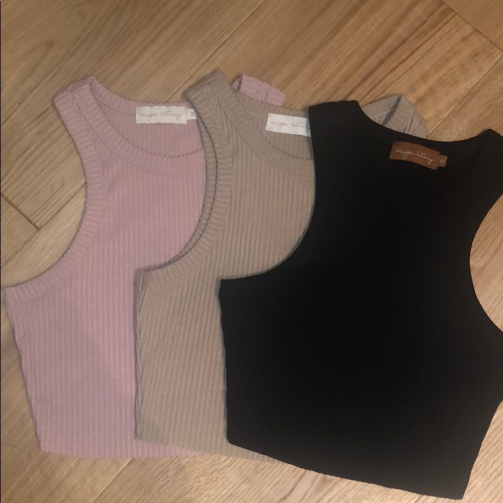 Cute Ribbed Crop Top! - Picture 3 of 4